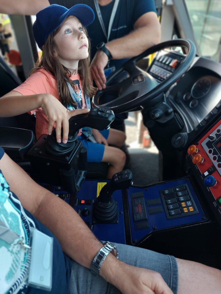 make-a-wish-oesterreich-herzenswuensche-wunschkind-erfuellt-Julian-1 make-a-wish-oesterreich-herzenswuensche-wunschkind-erfuellt-Julian-1