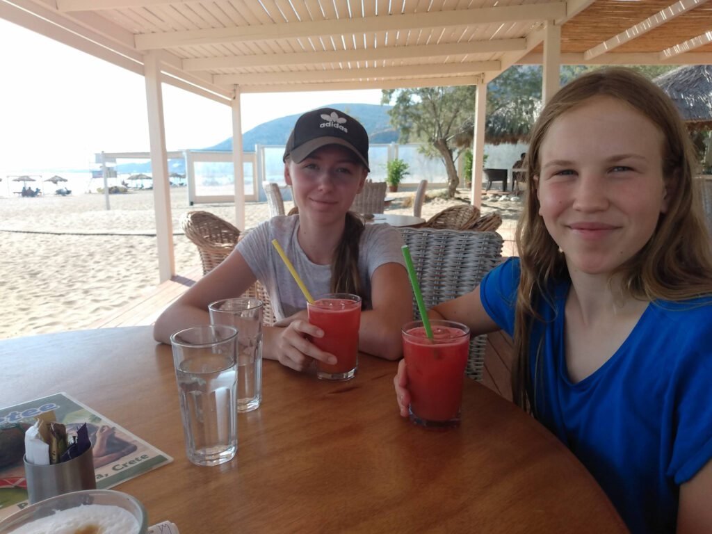 make-a-wish-oesterreich-herzenswuensche-wunschkind-erfuellt-maya-kreta05