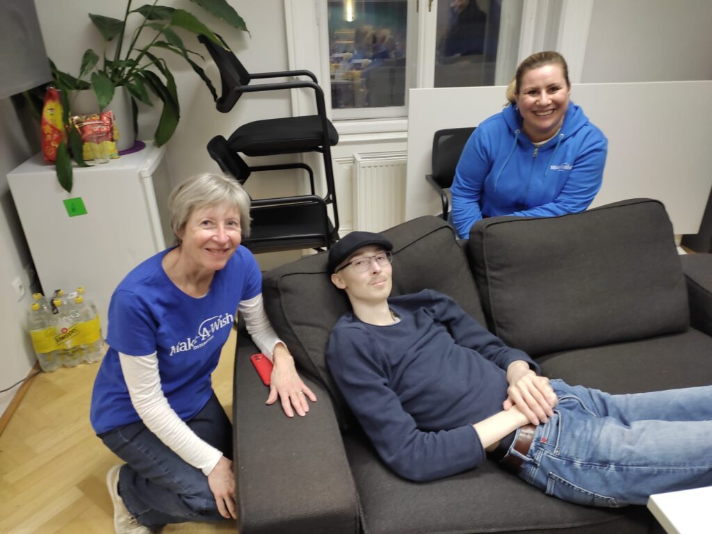 make-a-wish-oesterreich-herzenswuensche-wunschkind-erfuellt-felix-videospielentwicklung05