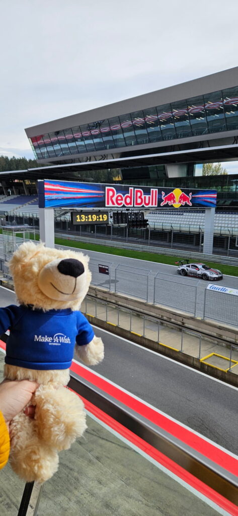 make-a-wish_erfuellte-herzenswuensche_nico-rennstrecke02