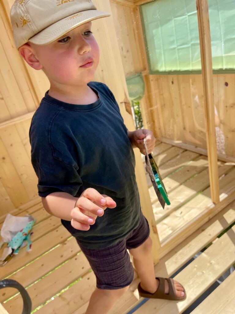 make-a-wish-oesterreich_erfuellte-herzenswuensche_henrik_spielhaus _05