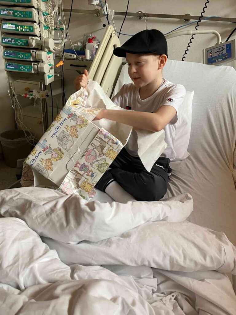 make-a-wish-oesterreich_erfuellte-herzenswuensche_julian_ajax_06 make-a-wish-oesterreich_erfuellte-herzenswuensche_julian_ajax fußballverein