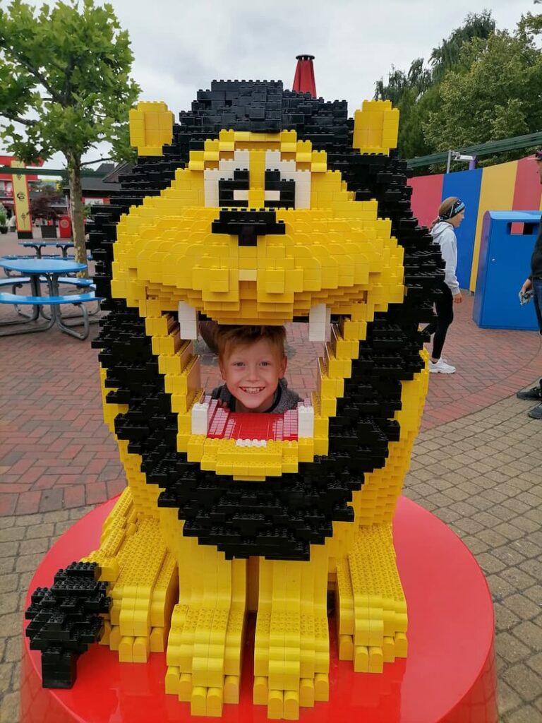 make-a-wish-oesterreich_erfuellte-herzenswuensche_max_legoland_02 make-a-wish-oesterreich_erfuellte-herzenswuensche_max_legoland