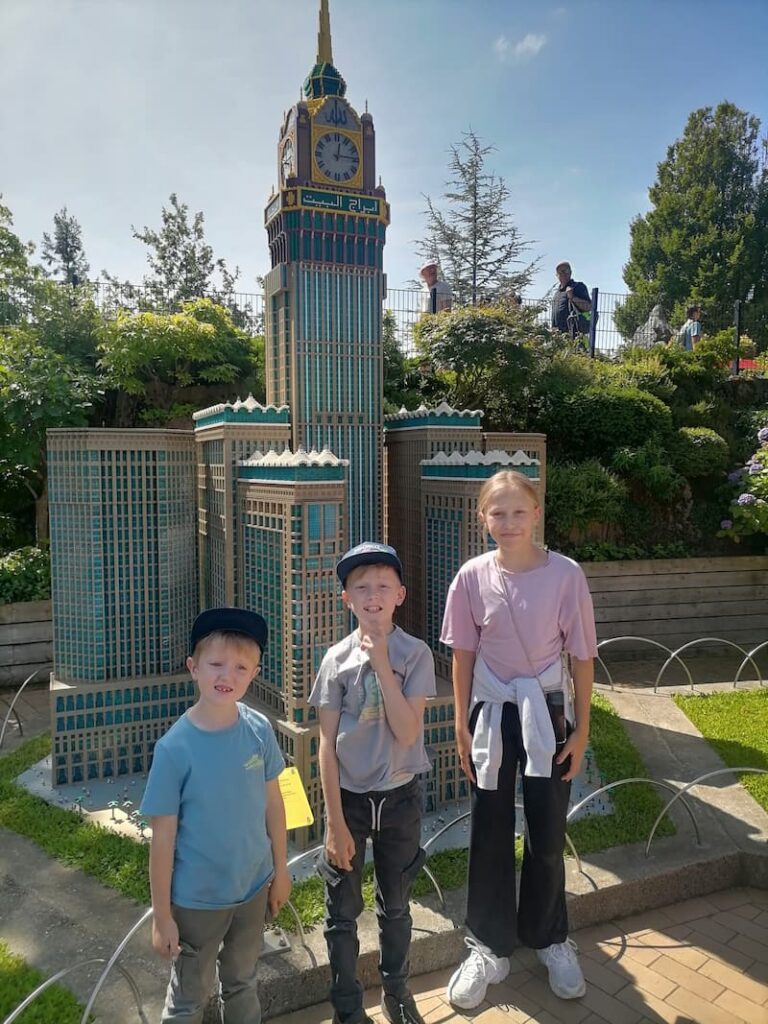 make-a-wish-oesterreich_erfuellte-herzenswuensche_max_legoland_03 make-a-wish-oesterreich_erfuellte-herzenswuensche_max_legoland